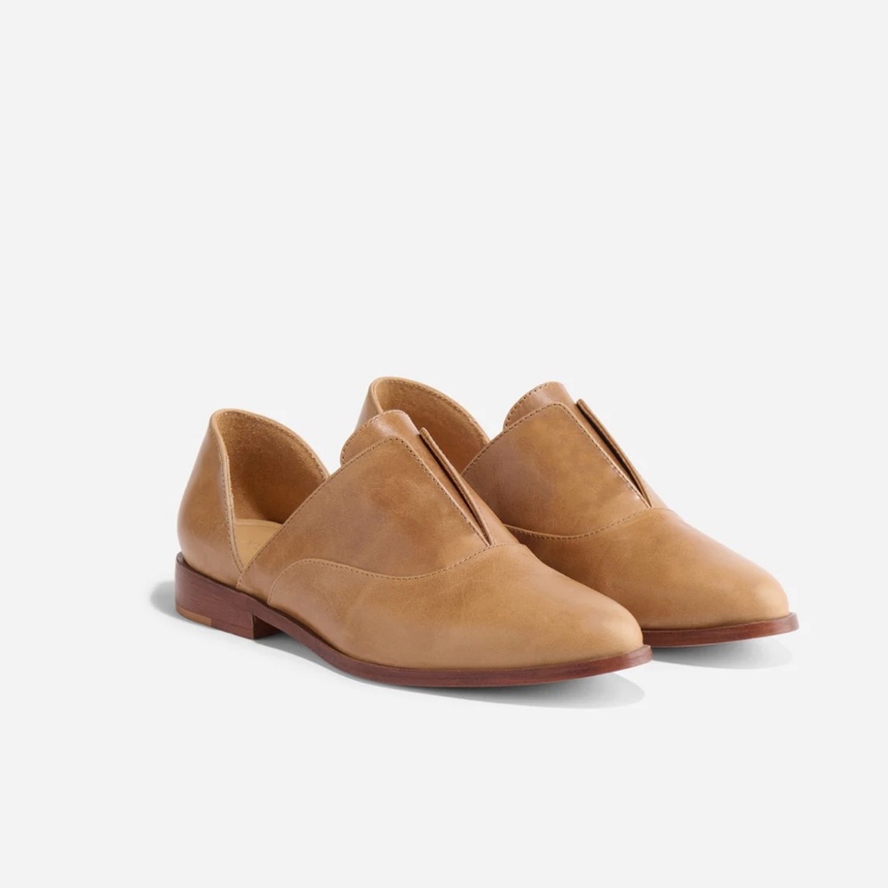 Nisolo Emma oxfords in almond, size 9